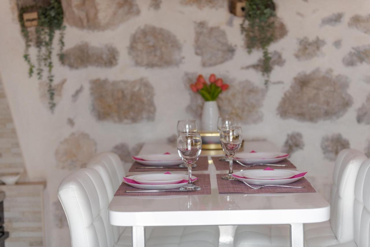 Ferienwohnung Little Stone House Buici  Exterior foto