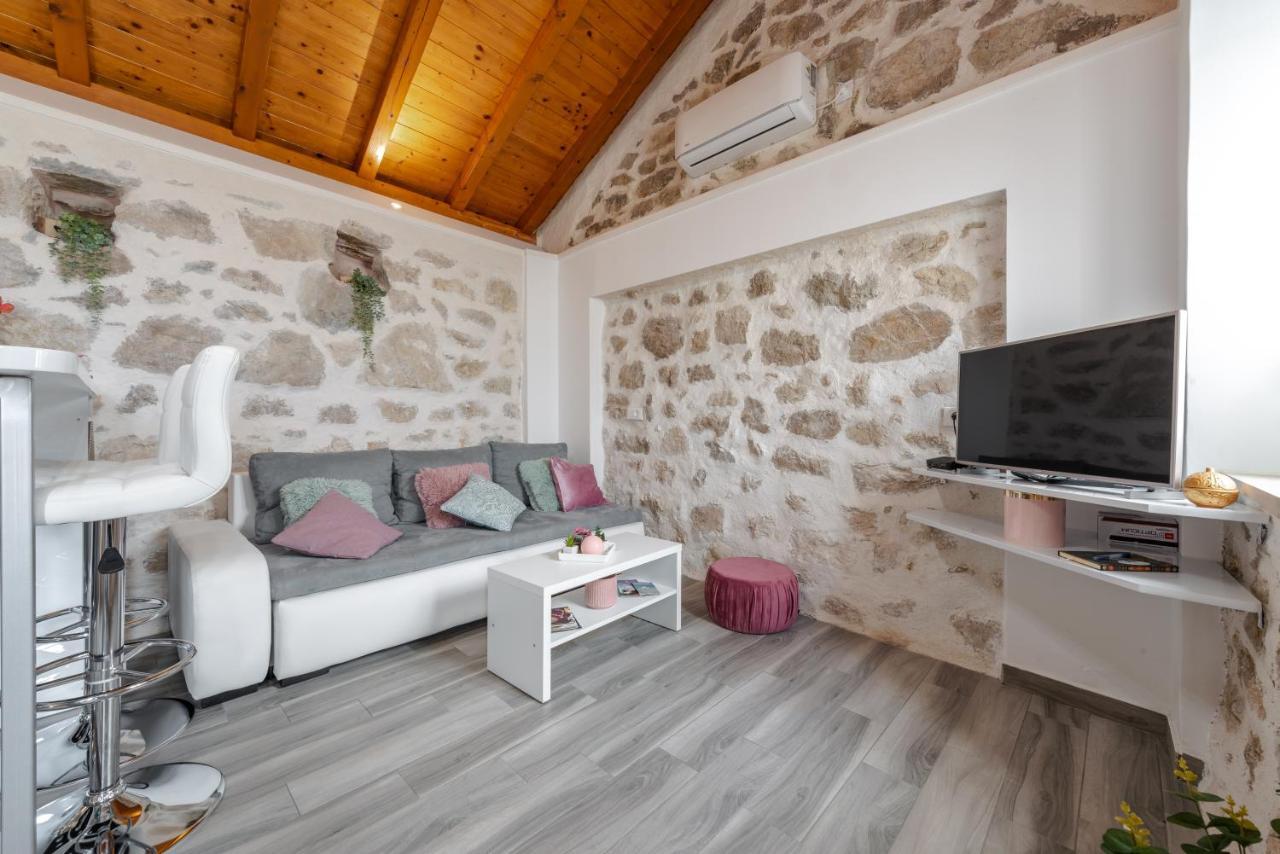 Ferienwohnung Little Stone House Buici  Exterior foto